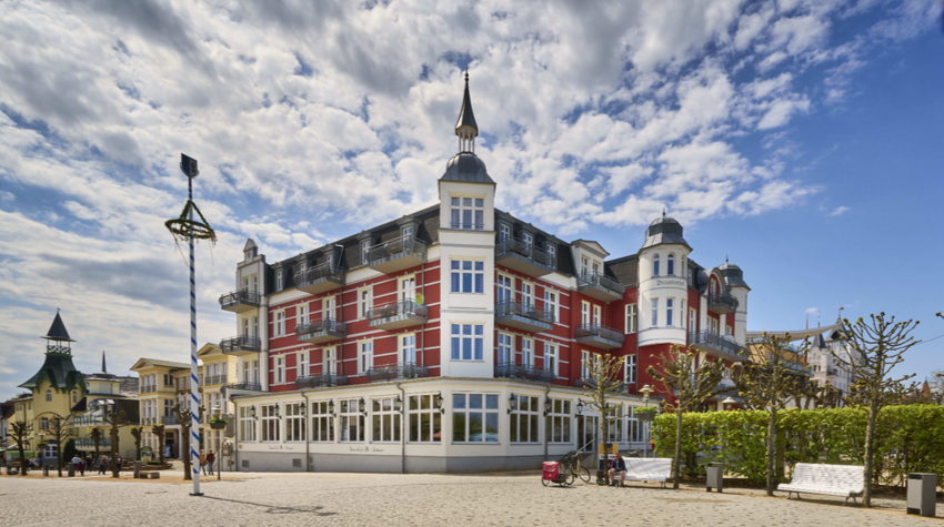 Bäderarchitektur hautnah: Das könnt ihr im Strandhotel Preußenhof erleben.erleben.